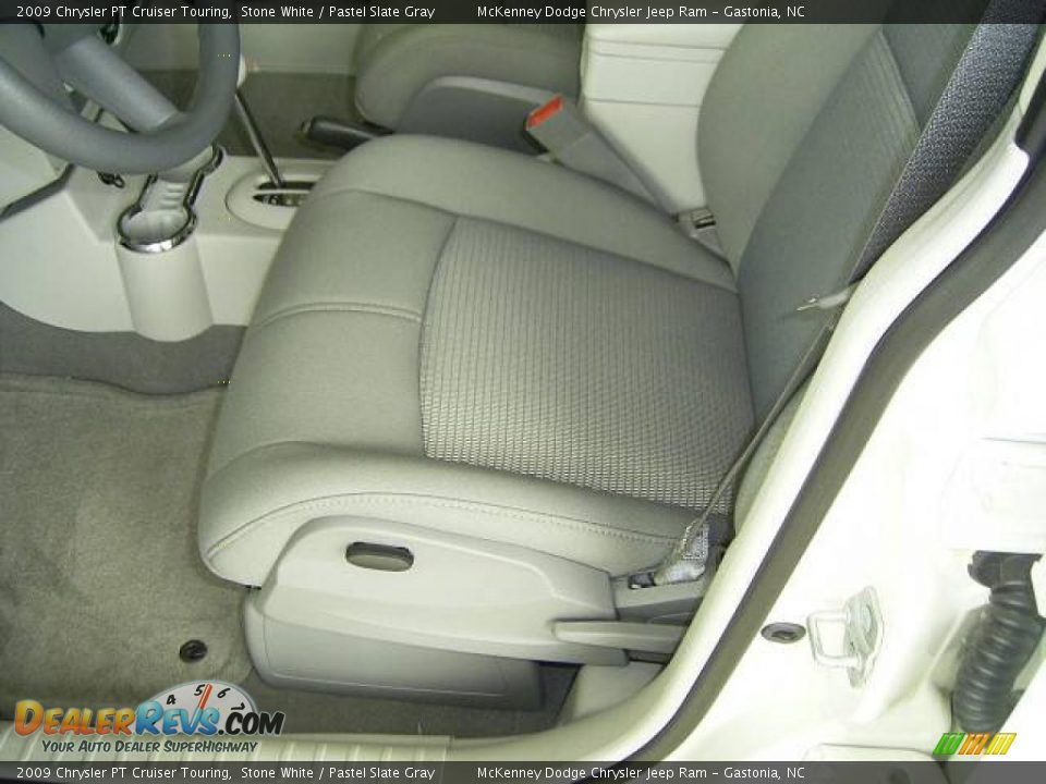 2009 Chrysler PT Cruiser Touring Stone White / Pastel Slate Gray Photo #8