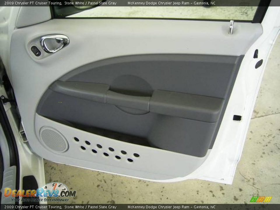 2009 Chrysler PT Cruiser Touring Stone White / Pastel Slate Gray Photo #14