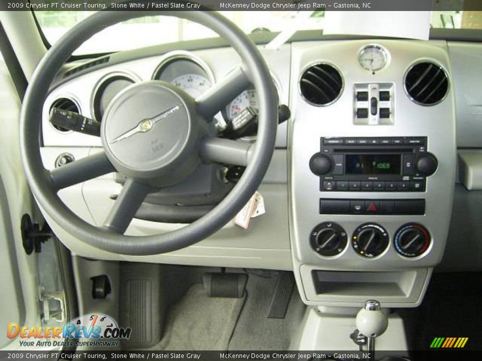 2009 Chrysler PT Cruiser Touring Stone White / Pastel Slate Gray Photo #19