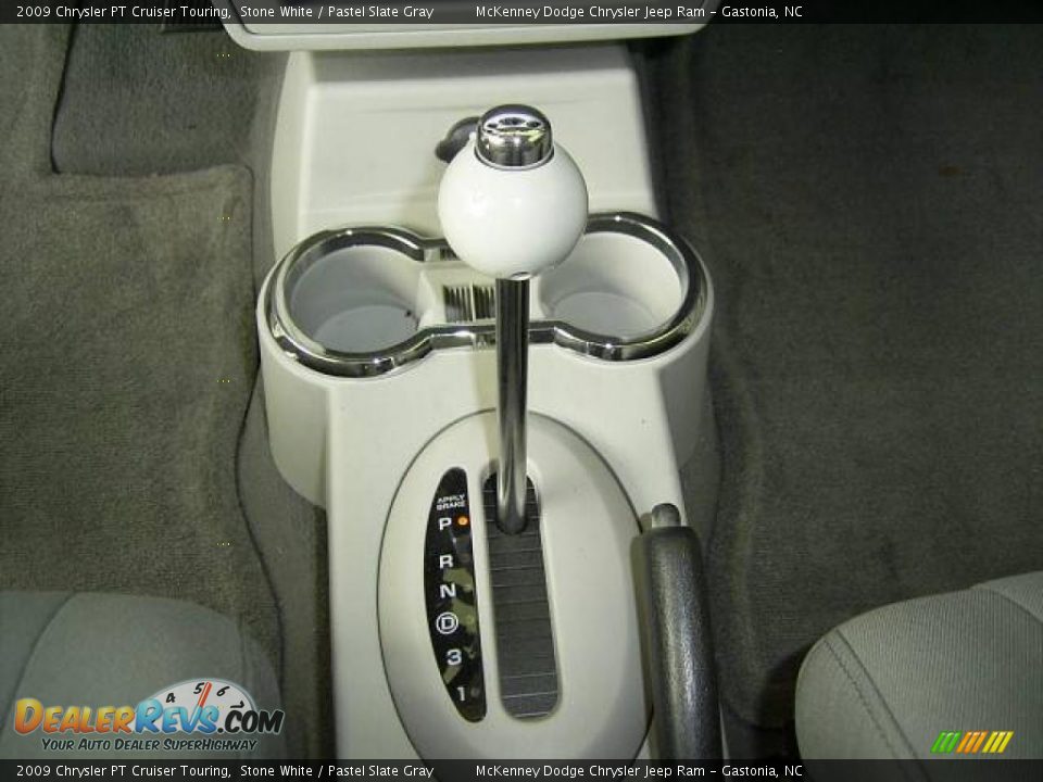 2009 Chrysler PT Cruiser Touring Stone White / Pastel Slate Gray Photo #21