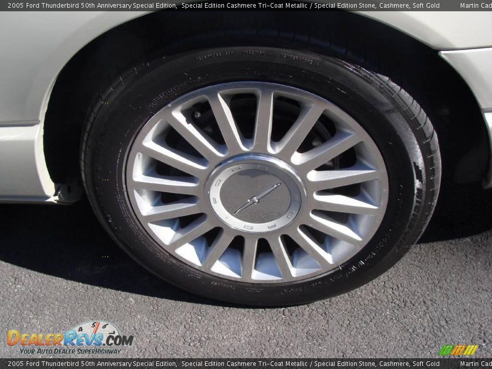 2005 Ford Thunderbird 50th Anniversary Special Edition Special Edition Cashmere Tri-Coat Metallic / Special Edition Stone, Cashmere, Soft Gold Photo #9