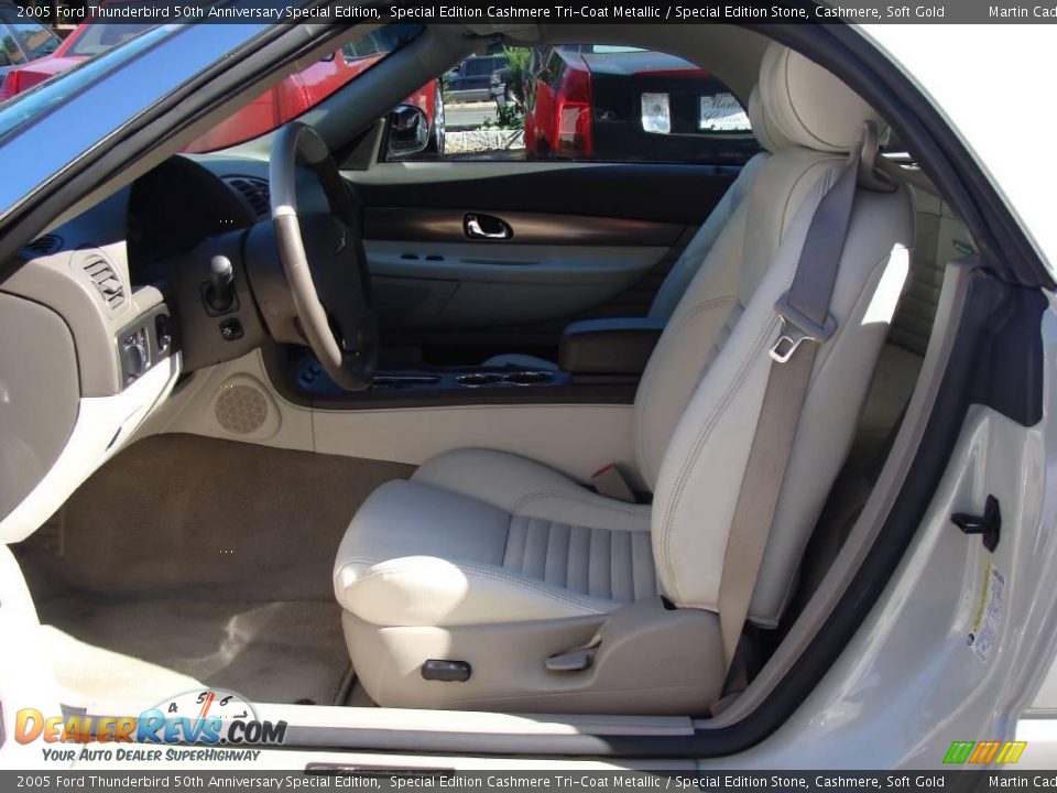 2005 Ford Thunderbird 50th Anniversary Special Edition Special Edition Cashmere Tri-Coat Metallic / Special Edition Stone, Cashmere, Soft Gold Photo #14