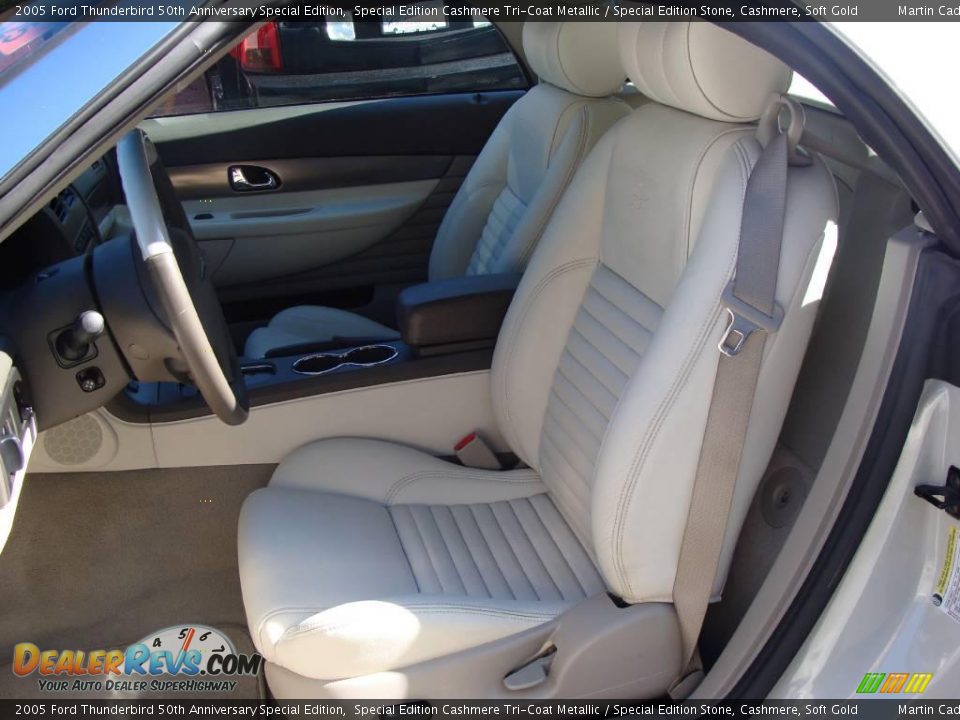 2005 Ford Thunderbird 50th Anniversary Special Edition Special Edition Cashmere Tri-Coat Metallic / Special Edition Stone, Cashmere, Soft Gold Photo #16
