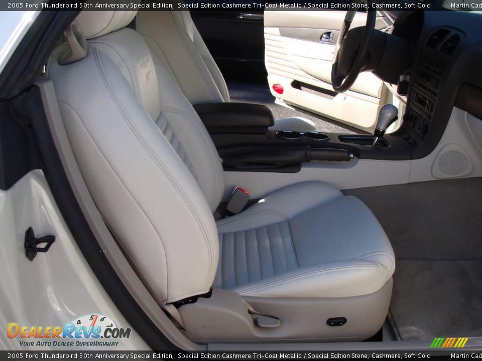 2005 Ford Thunderbird 50th Anniversary Special Edition Special Edition Cashmere Tri-Coat Metallic / Special Edition Stone, Cashmere, Soft Gold Photo #17