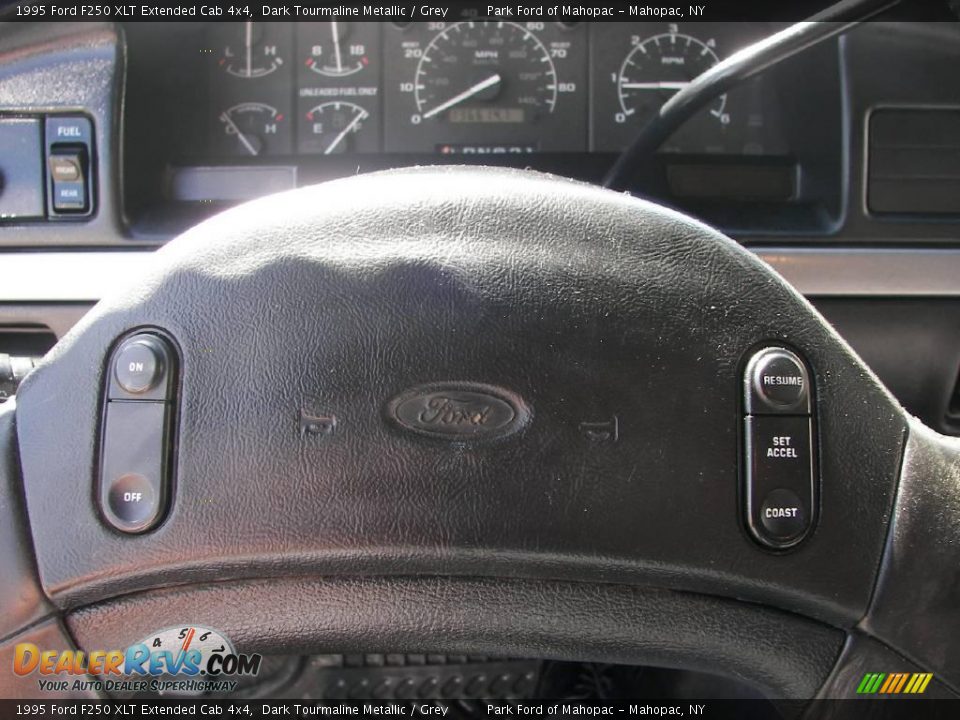 1995 Ford F250 XLT Extended Cab 4x4 Dark Tourmaline Metallic / Grey Photo #12