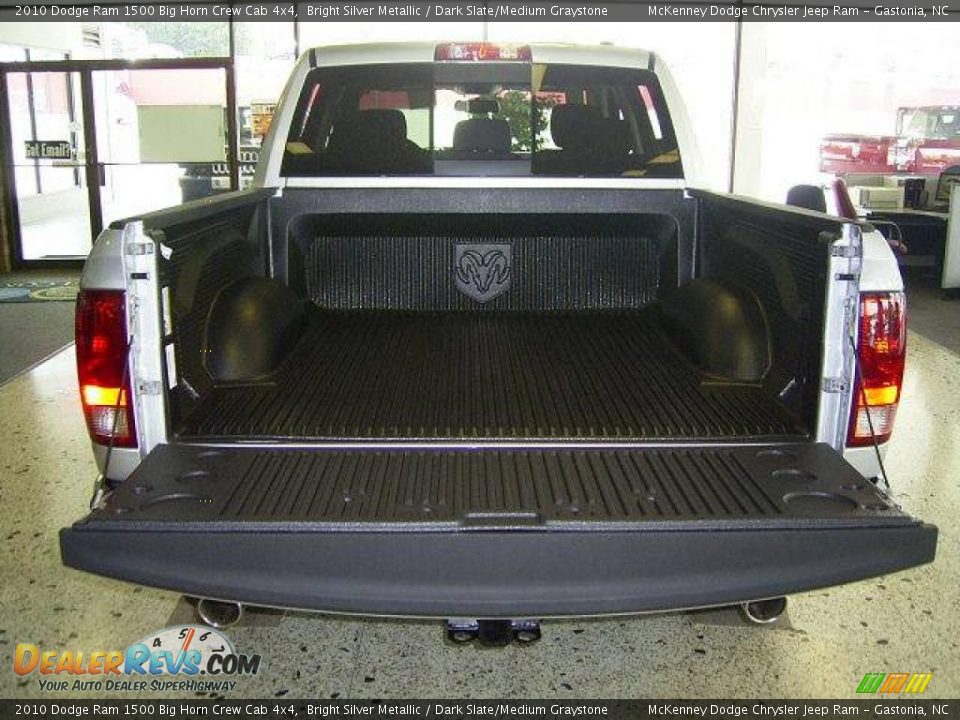 2010 Dodge Ram 1500 Big Horn Crew Cab 4x4 Bright Silver Metallic / Dark Slate/Medium Graystone Photo #4