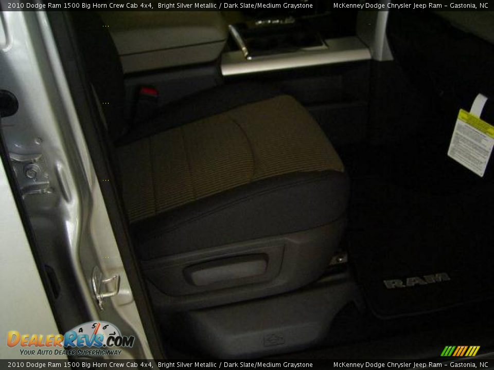 2010 Dodge Ram 1500 Big Horn Crew Cab 4x4 Bright Silver Metallic / Dark Slate/Medium Graystone Photo #11
