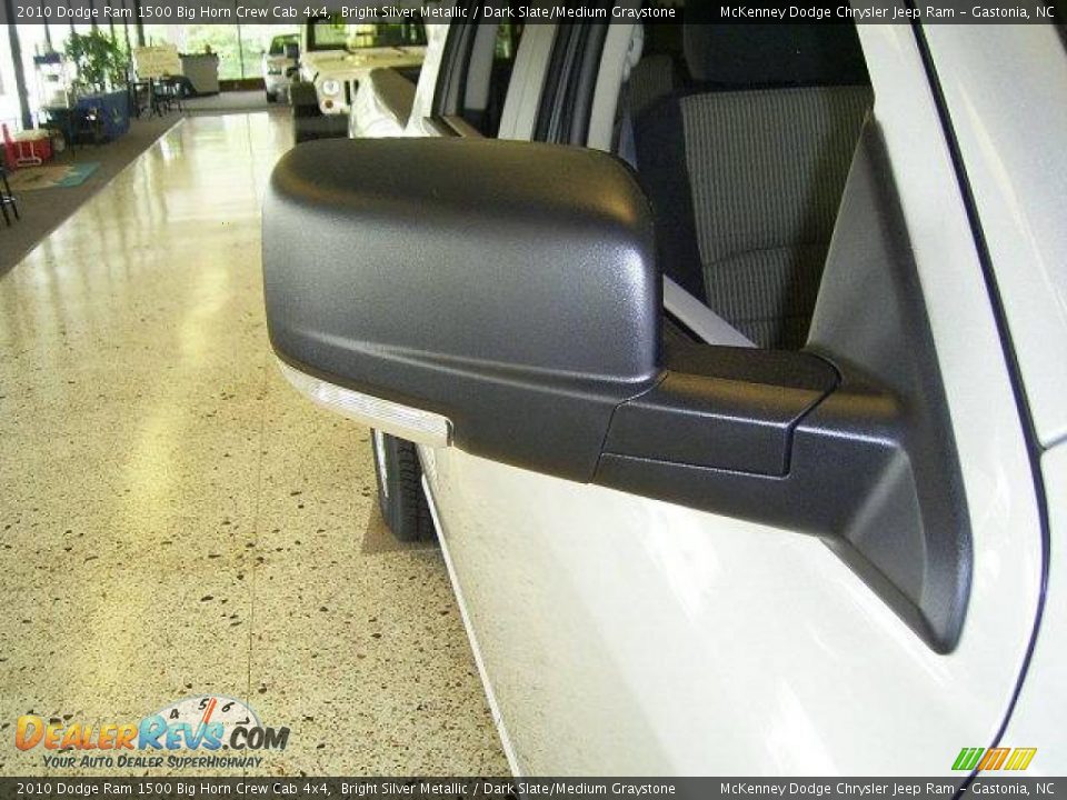 2010 Dodge Ram 1500 Big Horn Crew Cab 4x4 Bright Silver Metallic / Dark Slate/Medium Graystone Photo #16