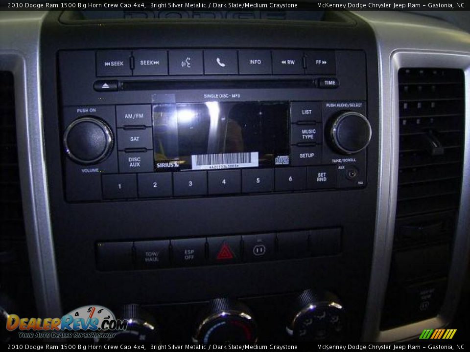2010 Dodge Ram 1500 Big Horn Crew Cab 4x4 Bright Silver Metallic / Dark Slate/Medium Graystone Photo #19