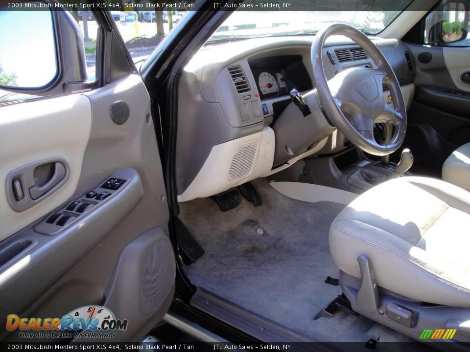 2003 Mitsubishi Montero Sport XLS 4x4 Solano Black Pearl / Tan Photo #10