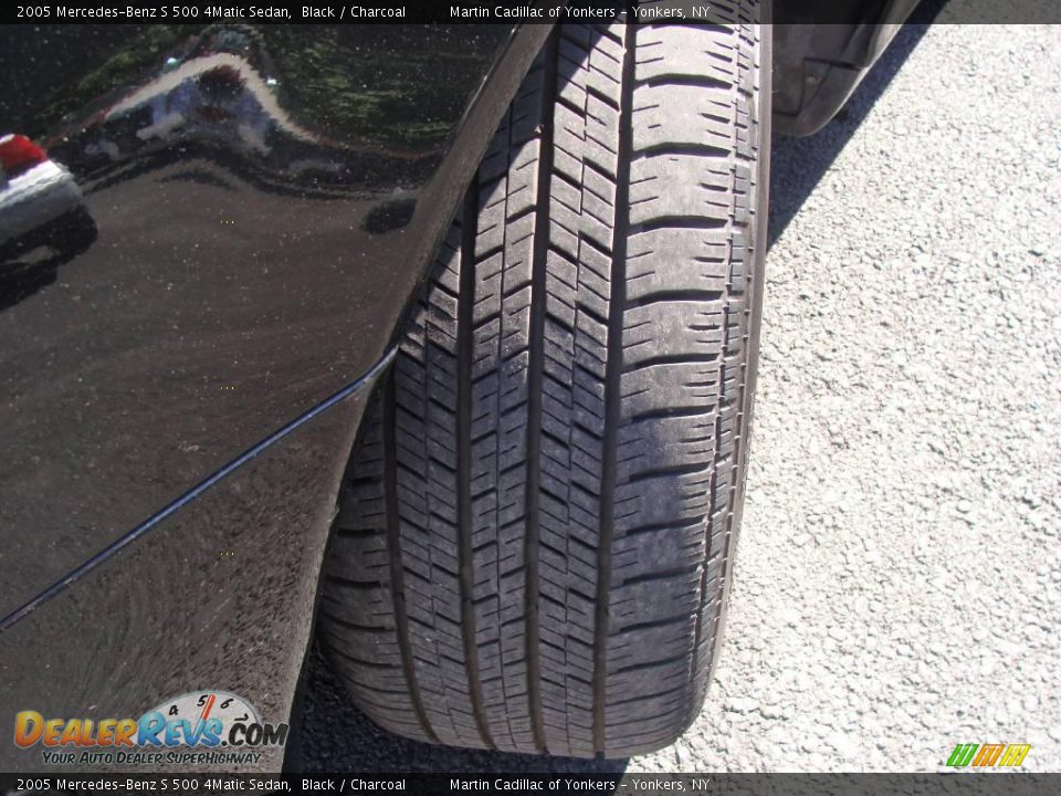 2005 Mercedes-Benz S 500 4Matic Sedan Black / Charcoal Photo #10