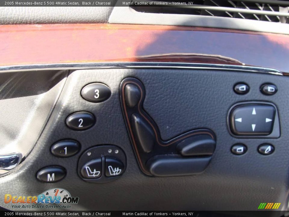 2005 Mercedes-Benz S 500 4Matic Sedan Black / Charcoal Photo #13