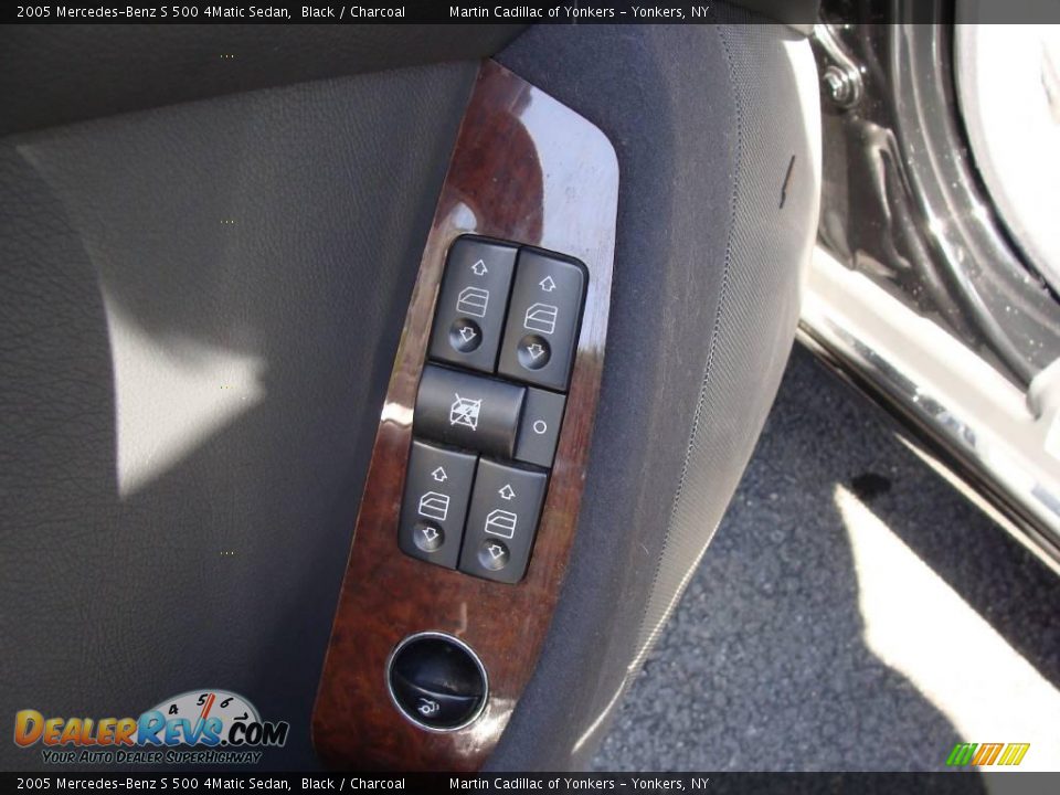 2005 Mercedes-Benz S 500 4Matic Sedan Black / Charcoal Photo #14