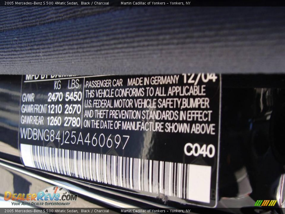 2005 Mercedes-Benz S 500 4Matic Sedan Black / Charcoal Photo #29