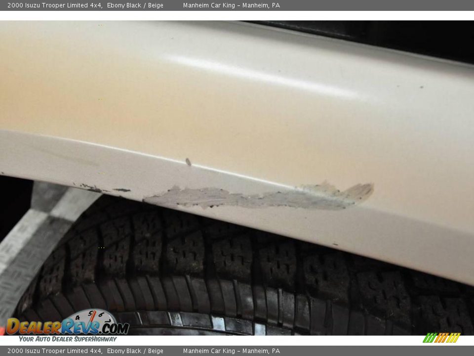 2000 Isuzu Trooper Limited 4x4 Ebony Black / Beige Photo #24
