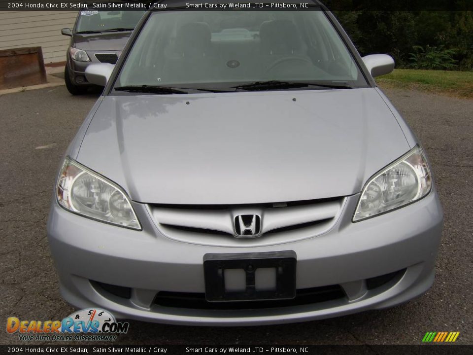 2004 Honda Civic EX Sedan Satin Silver Metallic / Gray Photo #2