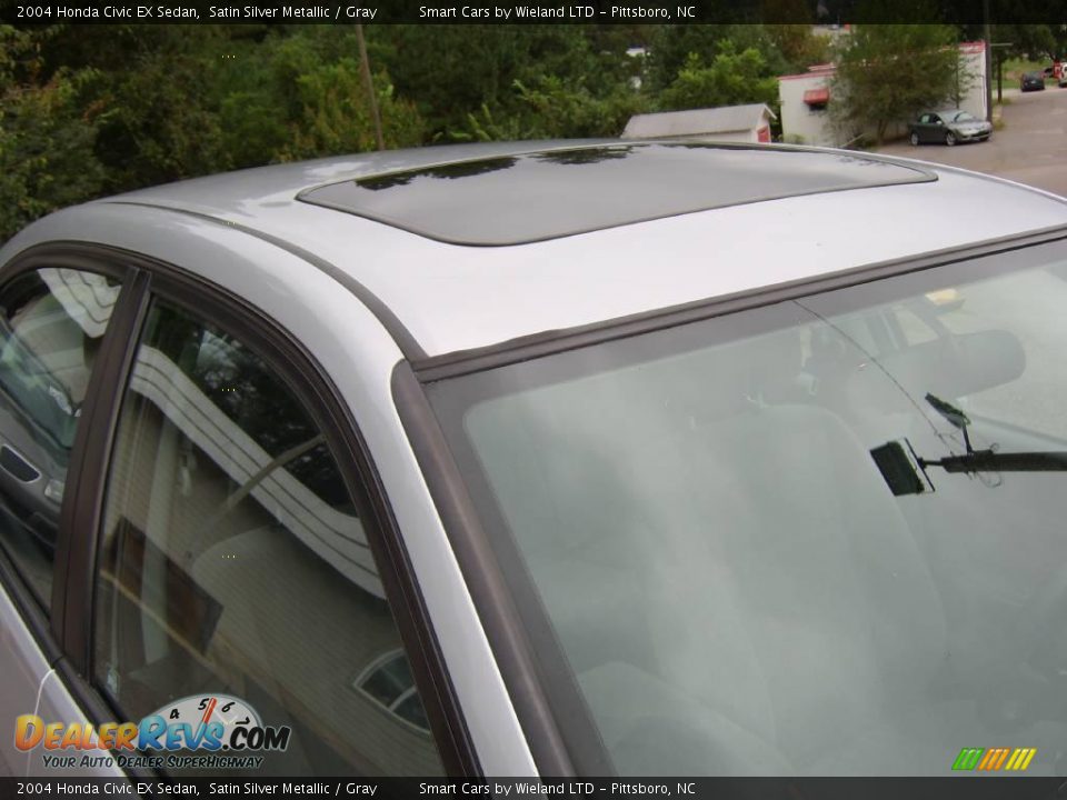 2004 Honda Civic EX Sedan Satin Silver Metallic / Gray Photo #11