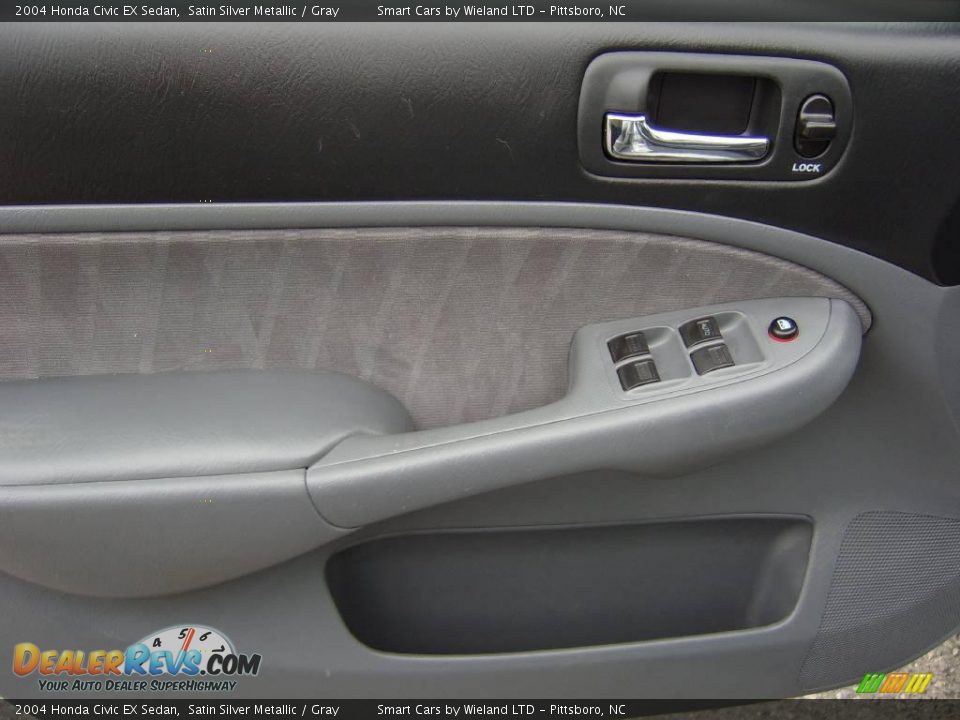 2004 Honda Civic EX Sedan Satin Silver Metallic / Gray Photo #17
