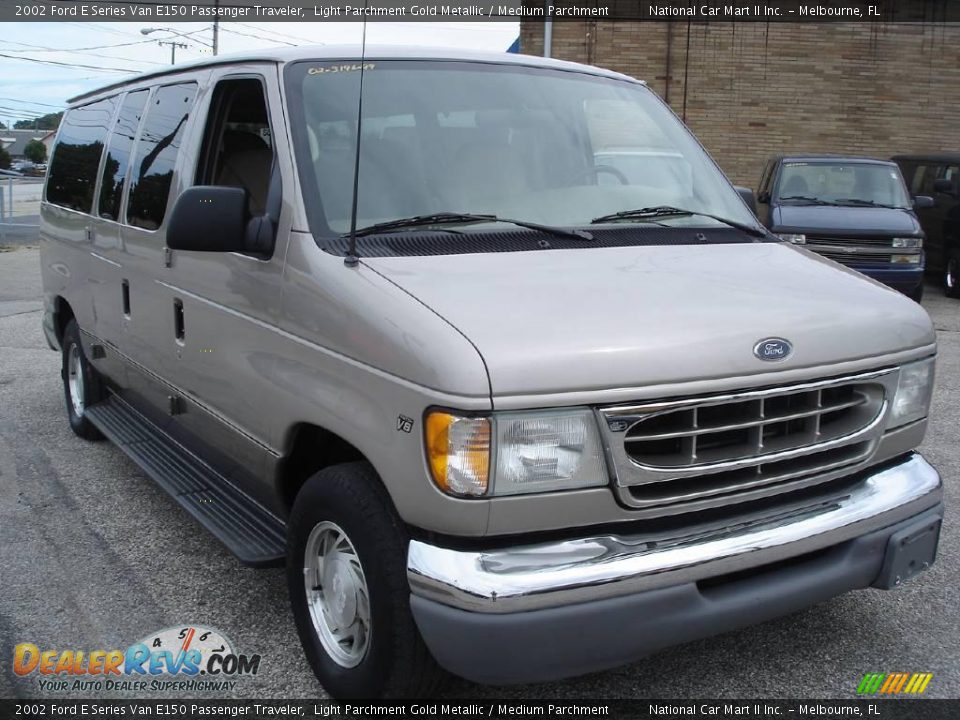 2002 Ford E Series Van E150 Passenger Traveler Light Parchment Gold Metallic / Medium Parchment Photo #4