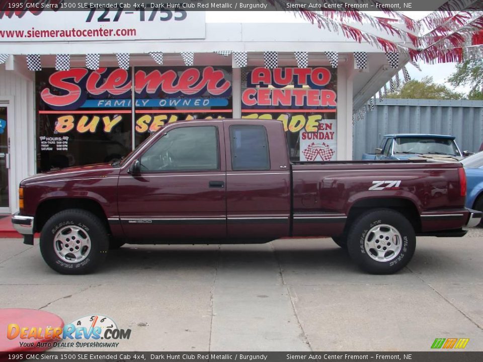 1995 GMC Sierra 1500 SLE Extended Cab 4x4 Dark Hunt Club Red Metallic / Burgundy Photo #1