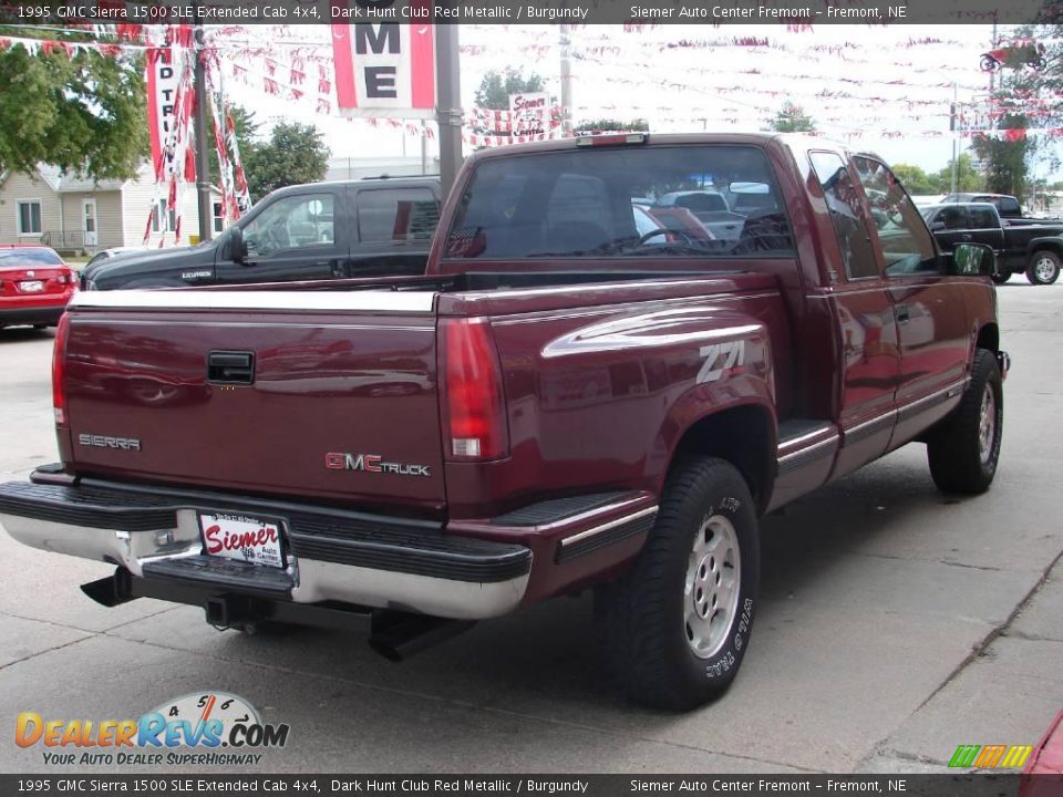 1995 GMC Sierra 1500 SLE Extended Cab 4x4 Dark Hunt Club Red Metallic / Burgundy Photo #3