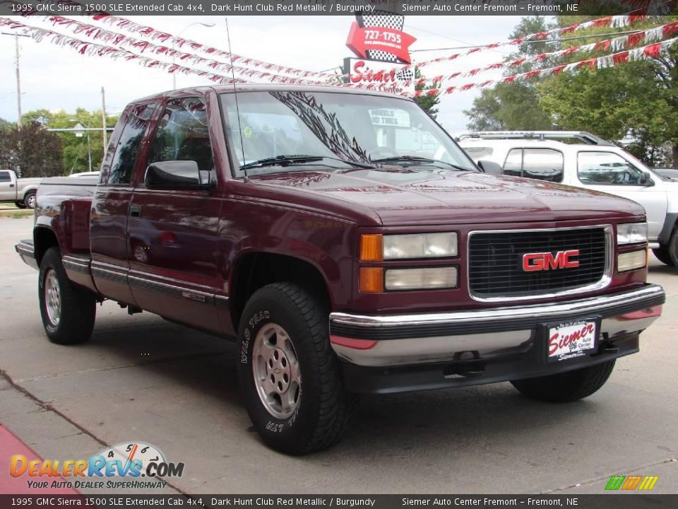 1995 GMC Sierra 1500 SLE Extended Cab 4x4 Dark Hunt Club Red Metallic / Burgundy Photo #15