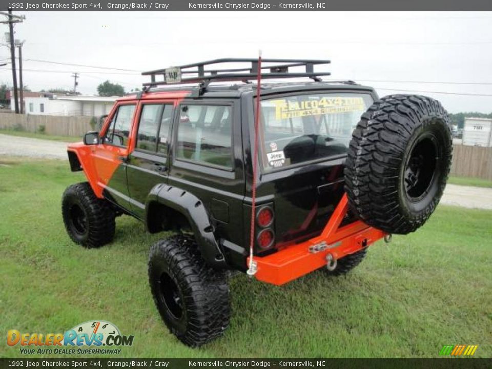 1992 Jeep Cherokee Sport 4x4 Orange/Black / Gray Photo #3