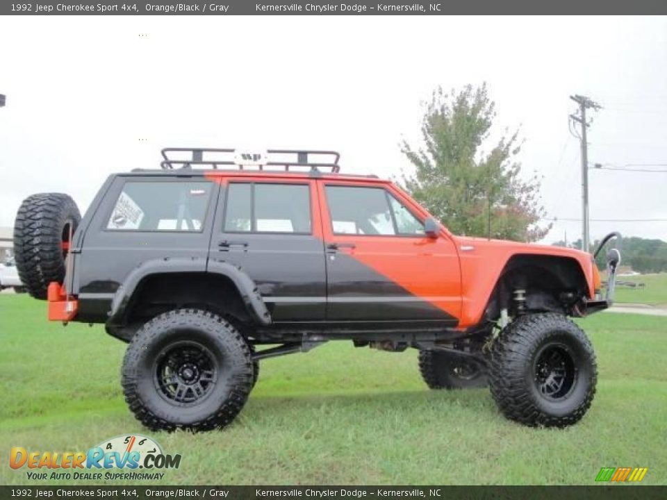 1992 Jeep Cherokee Sport 4x4 Orange/Black / Gray Photo #6