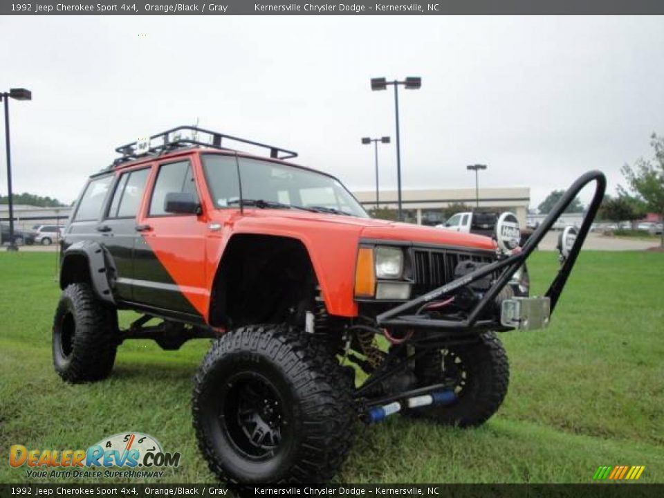 1992 Jeep Cherokee Sport 4x4 Orange/Black / Gray Photo #7