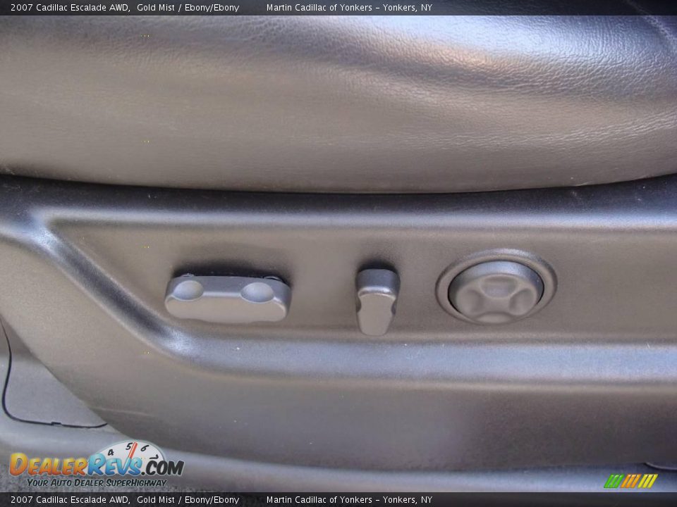 2007 Cadillac Escalade AWD Gold Mist / Ebony/Ebony Photo #11