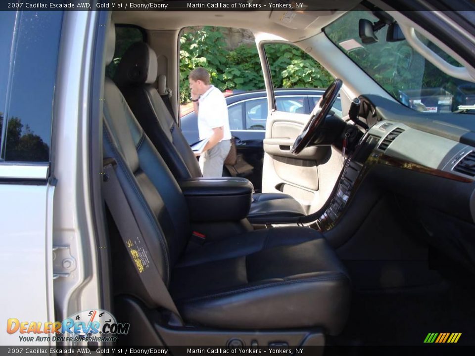 2007 Cadillac Escalade AWD Gold Mist / Ebony/Ebony Photo #14