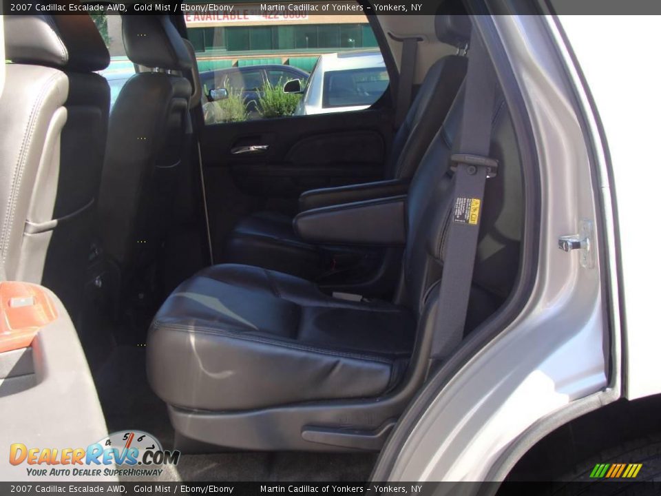 2007 Cadillac Escalade AWD Gold Mist / Ebony/Ebony Photo #16