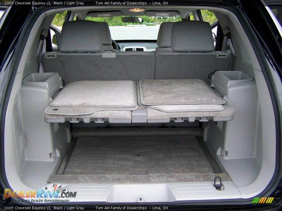 2005 Chevrolet Equinox LS Black / Light Gray Photo #9