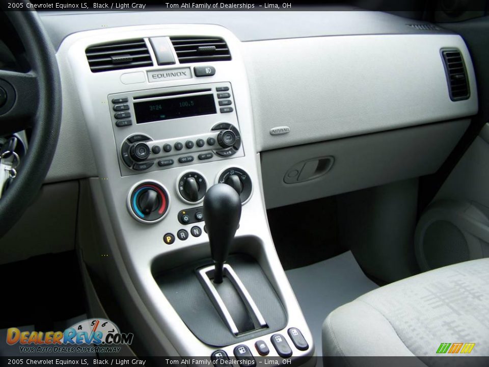 2005 Chevrolet Equinox LS Black / Light Gray Photo #16