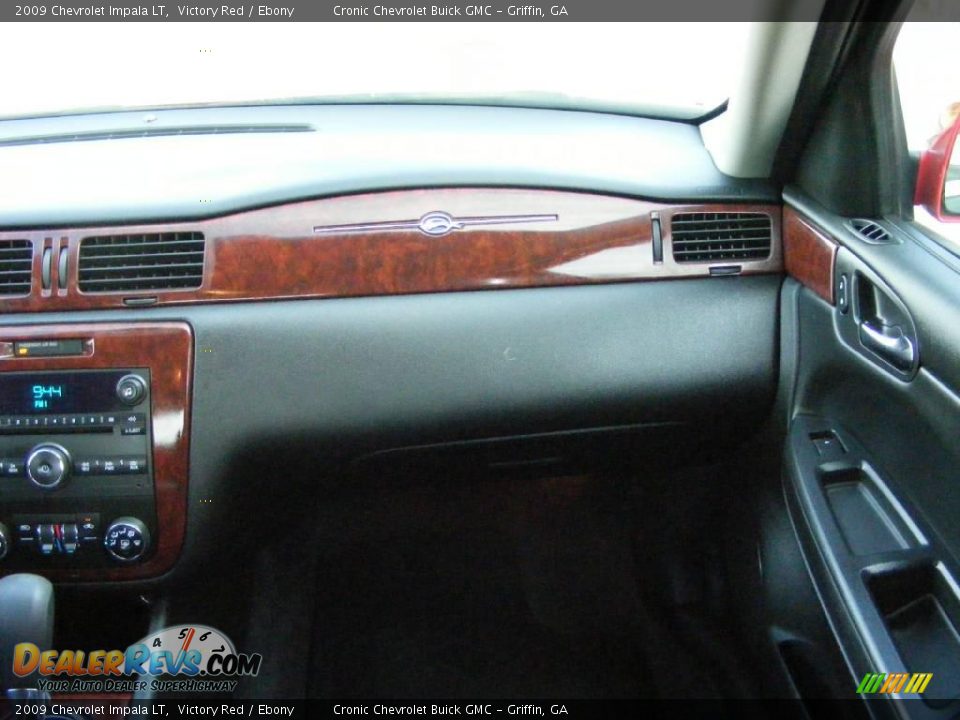 2009 Chevrolet Impala LT Victory Red / Ebony Photo #17