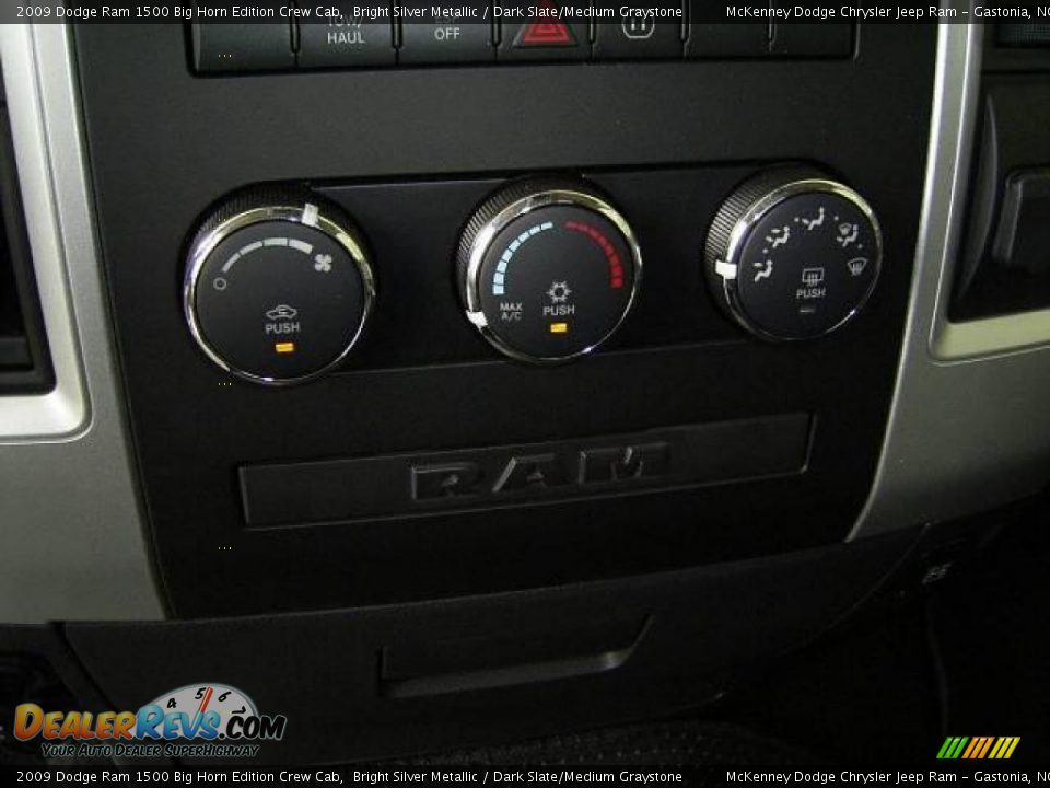 2009 Dodge Ram 1500 Big Horn Edition Crew Cab Bright Silver Metallic / Dark Slate/Medium Graystone Photo #20