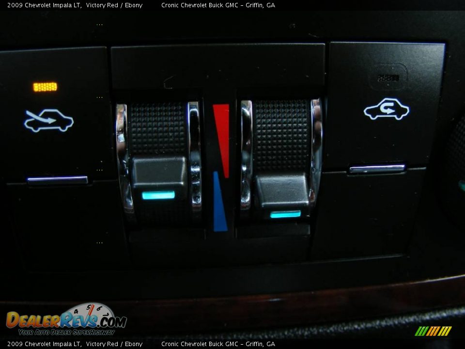 2009 Chevrolet Impala LT Victory Red / Ebony Photo #22