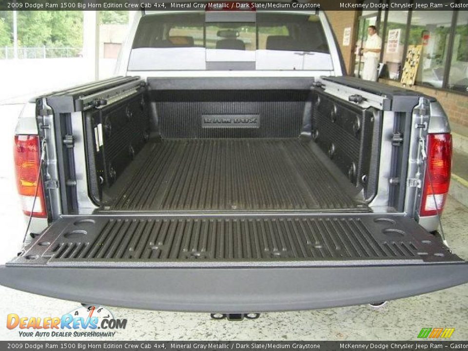 2009 Dodge Ram 1500 Big Horn Edition Crew Cab 4x4 Mineral Gray Metallic / Dark Slate/Medium Graystone Photo #4