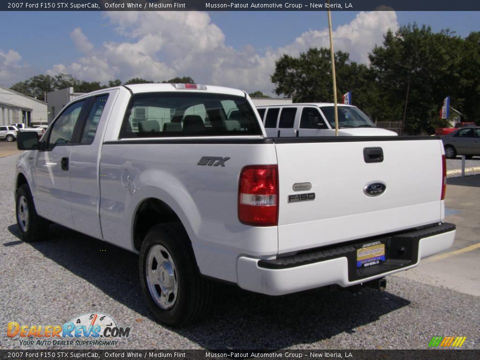 2007 Ford F150 STX SuperCab Oxford White / Medium Flint Photo #3