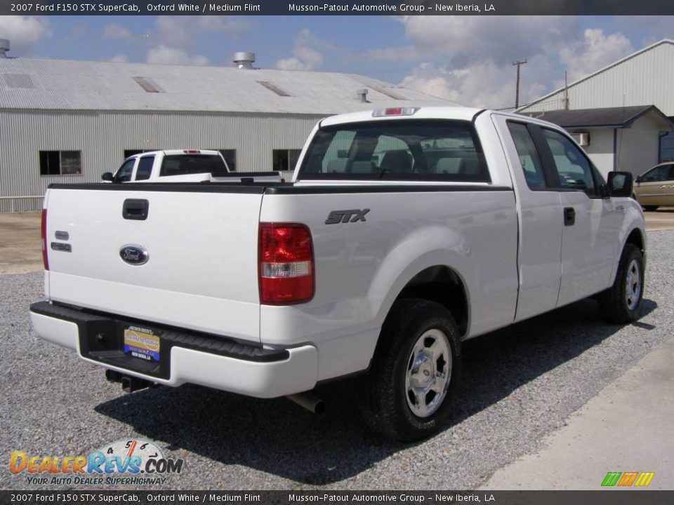 2007 Ford F150 STX SuperCab Oxford White / Medium Flint Photo #5