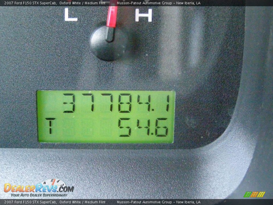 2007 Ford F150 STX SuperCab Oxford White / Medium Flint Photo #14