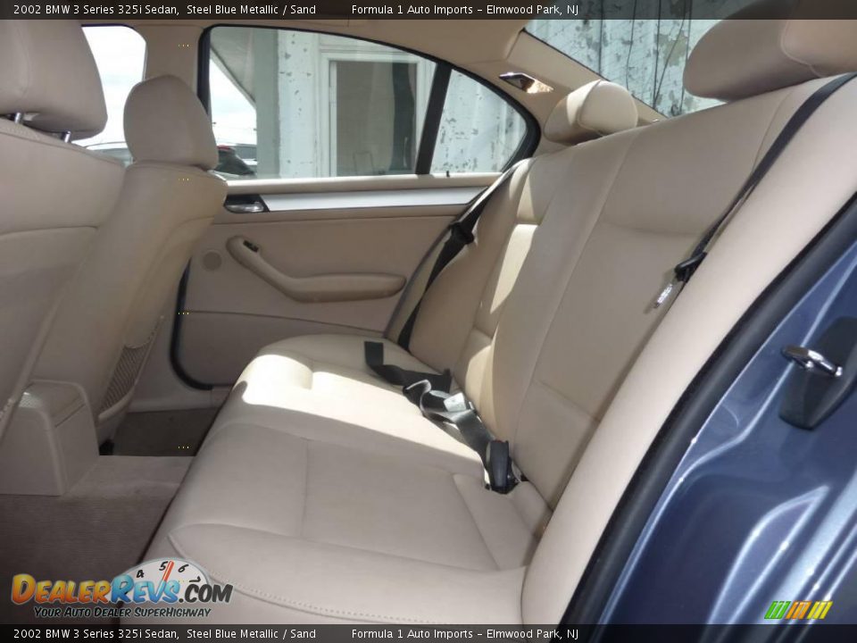 2002 BMW 3 Series 325i Sedan Steel Blue Metallic / Sand Photo #16