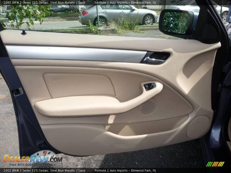2002 BMW 3 Series 325i Sedan Steel Blue Metallic / Sand Photo #18
