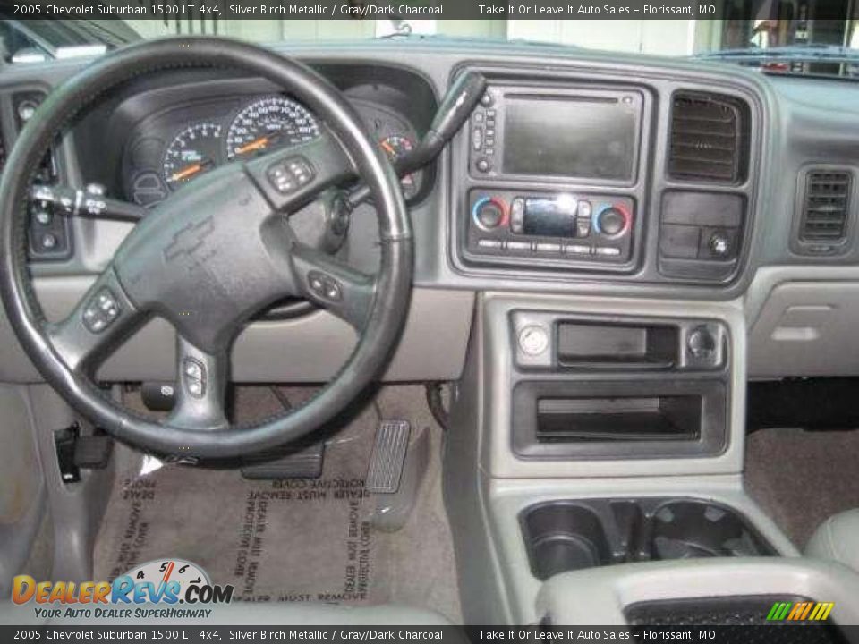 2005 Chevrolet Suburban 1500 LT 4x4 Silver Birch Metallic / Gray/Dark Charcoal Photo #6