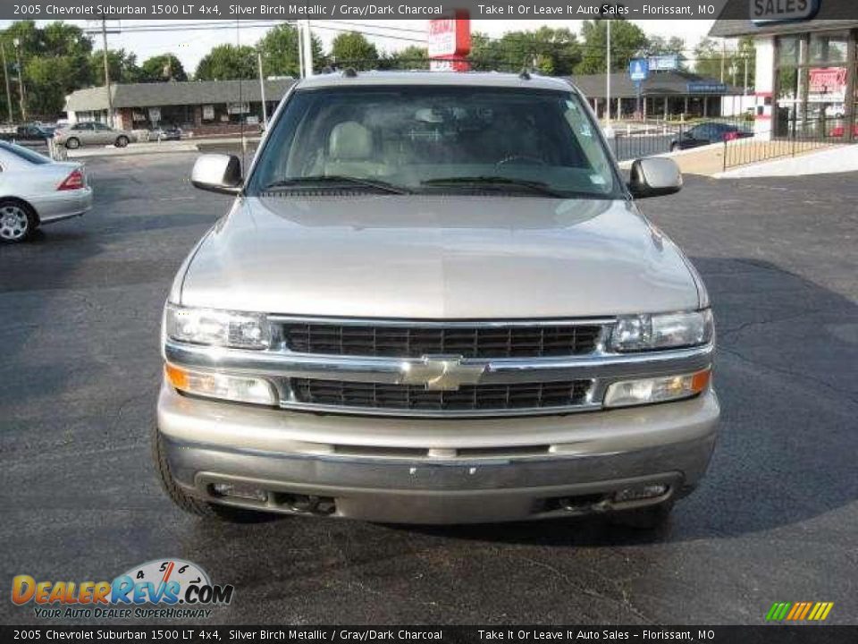 2005 Chevrolet Suburban 1500 LT 4x4 Silver Birch Metallic / Gray/Dark Charcoal Photo #12