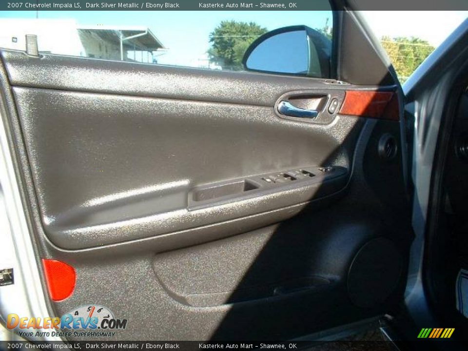 2007 Chevrolet Impala LS Dark Silver Metallic / Ebony Black Photo #7