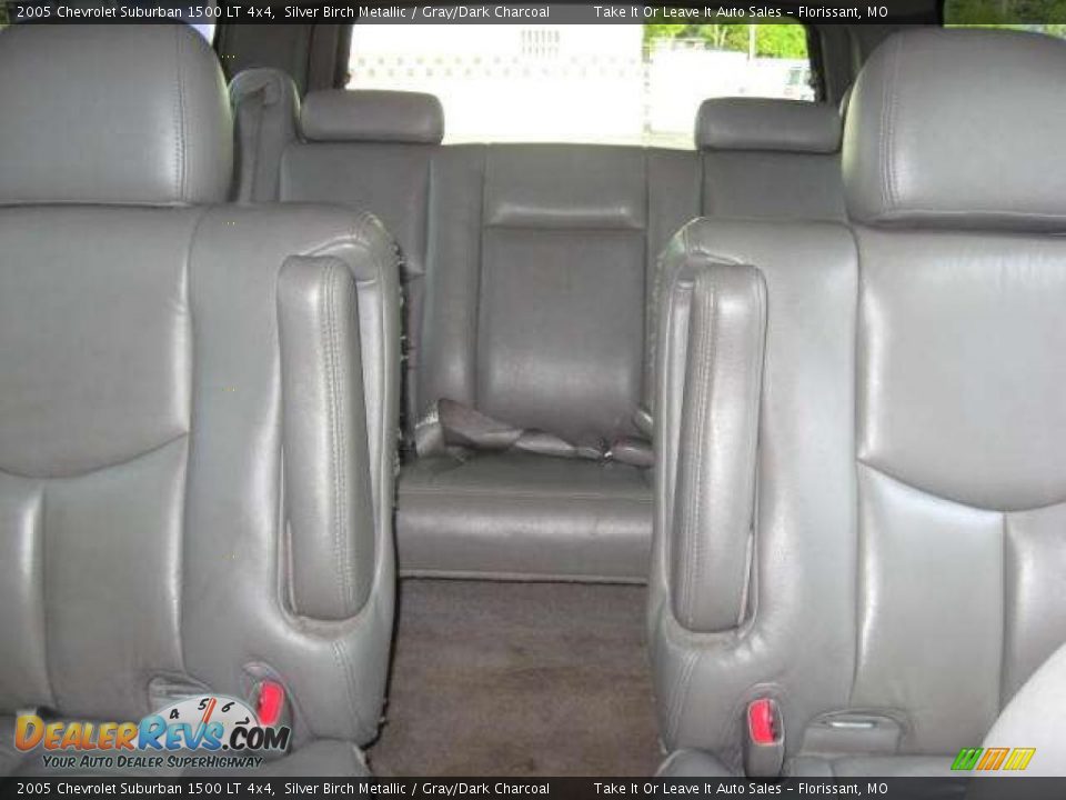 2005 Chevrolet Suburban 1500 LT 4x4 Silver Birch Metallic / Gray/Dark Charcoal Photo #20