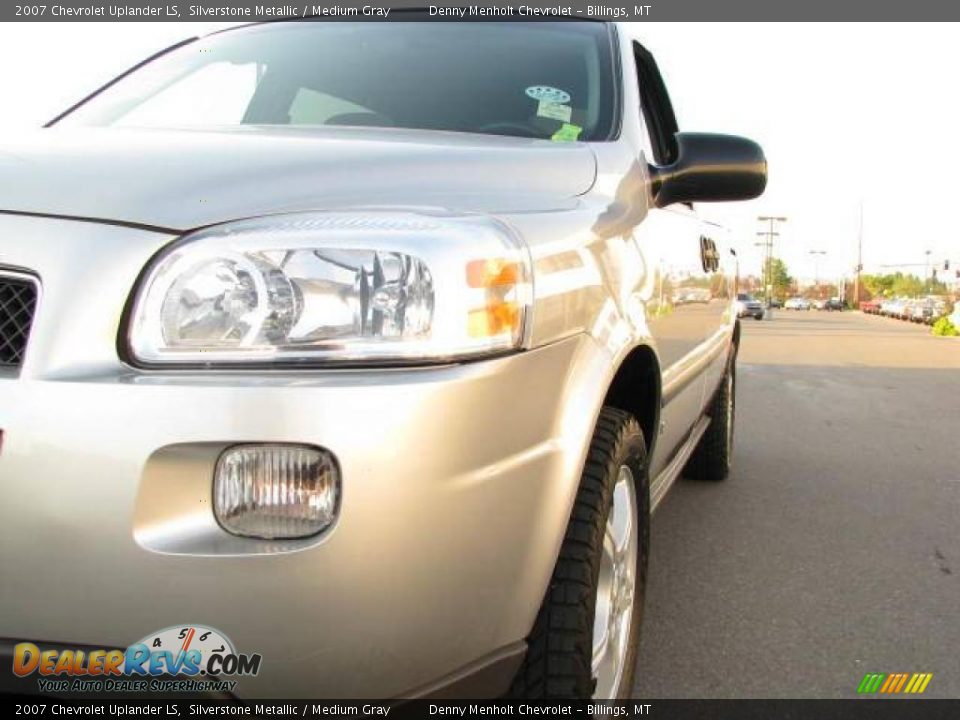 2007 Chevrolet Uplander LS Silverstone Metallic / Medium Gray Photo #3