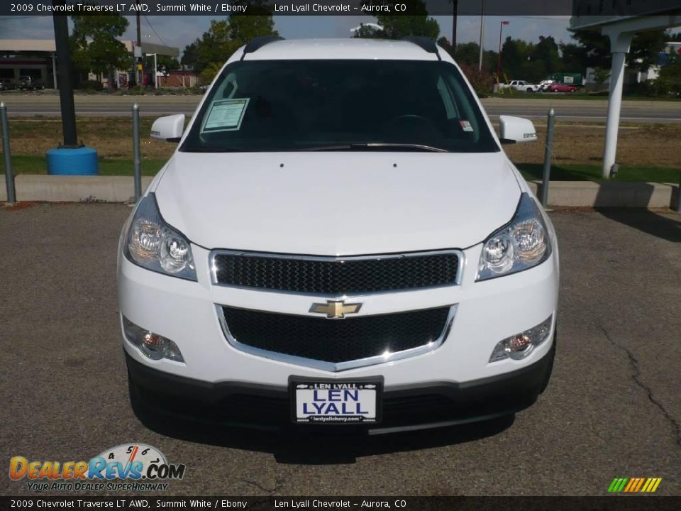 2009 Chevrolet Traverse LT AWD Summit White / Ebony Photo #2
