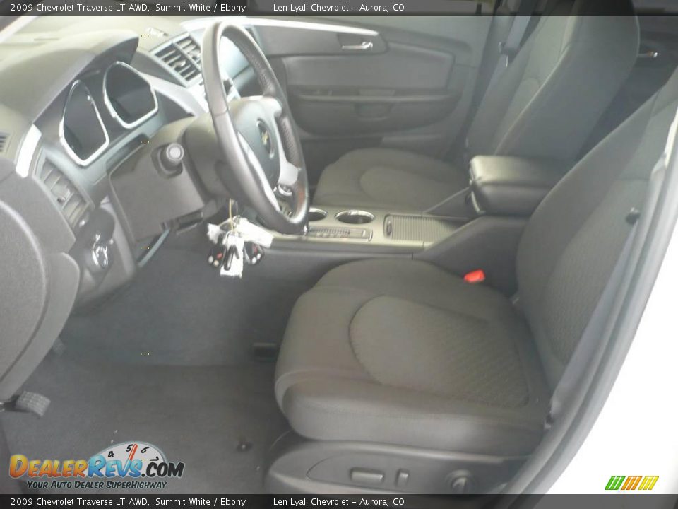 2009 Chevrolet Traverse LT AWD Summit White / Ebony Photo #10